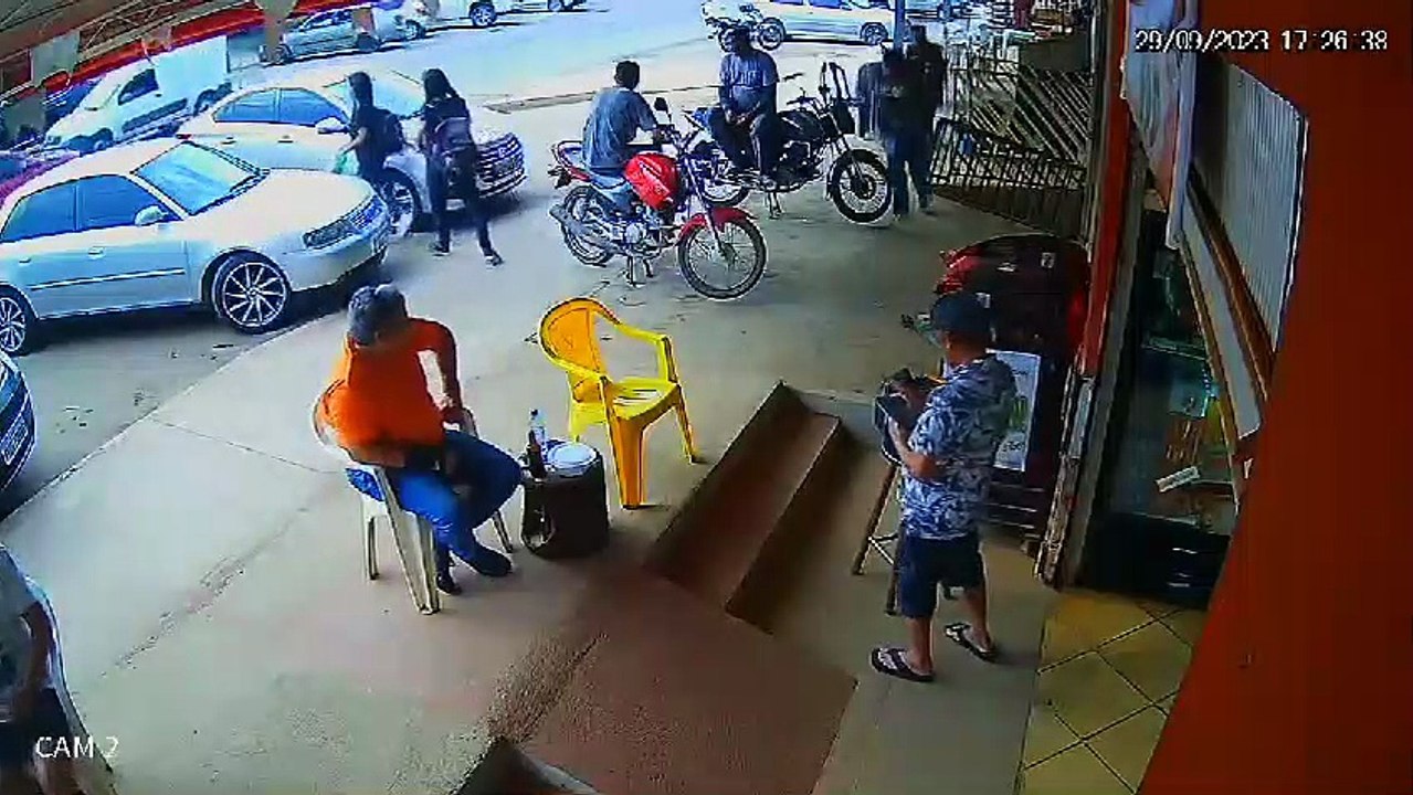 Vídeo flagra momento que traficante de drogas da Vicente Pires é preso