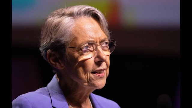 VIDEO: Borne invite séparément syndicats et patronat avant la conférence sociale