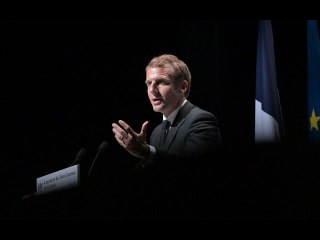 Présidentielle 2022 : Emmanuel Macron fustige les attaques contre le droit européen,...