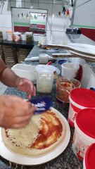 PIZZA MODA DO CLIENTE METADE CARNE SECA #pizza #comida