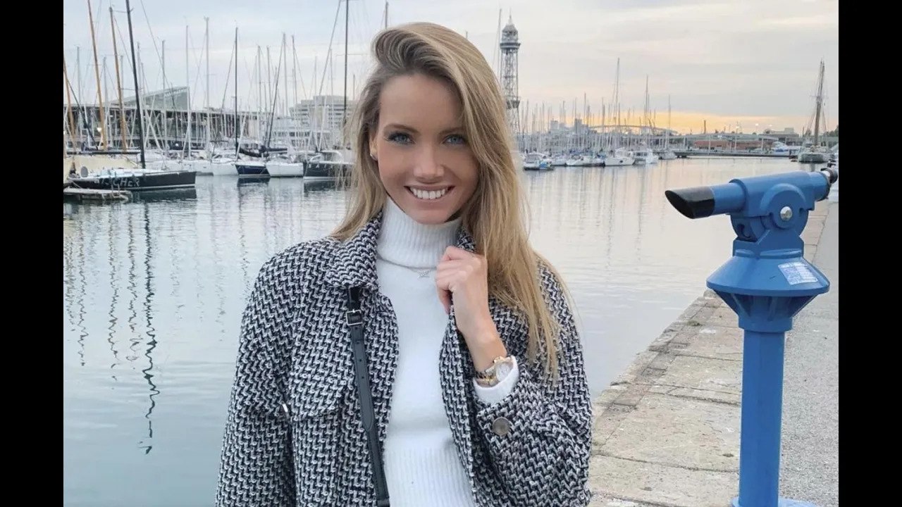 Premier baiser, premier je t'aime, Miss France 2021 se confie sans filtre