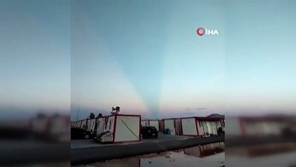 Gökyüzünde ortaya çıkan ışık huzmesi merak uyandırdı