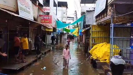 धार: डूब प्रभावी संघर्ष समिति की चेतावनी के बाद फिर धरना जारी, दी चेतावनी