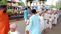 Video Story गांधी जयंती पर 200 ब‘चोंं ने महात्मा गांधी के वेश में किया नगर भ्रमण