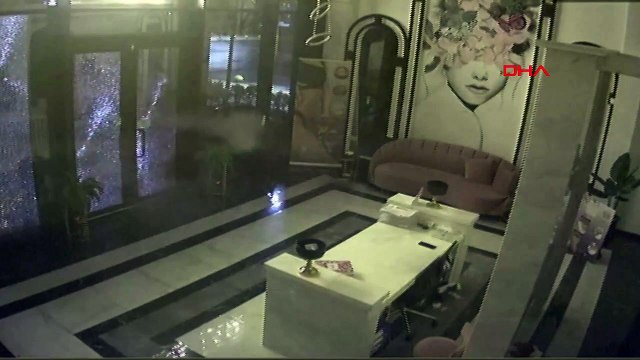 Dilan Polat ve Engin Polat çiftini işaret etmişti! Şarkıcı Banu Parlak'ın güzellik merkezine saldırıda yeni görüntüler ortaya çıktı