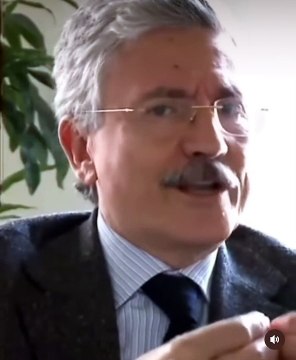 Massimo D'Alema gli impiegati dei fondi di investimento contano più dei Parlamenti nazionali