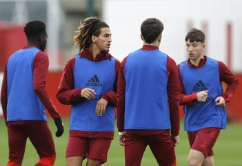 مانشستر يونايتد يسعى للتدارك من بوابة غلطة سراي