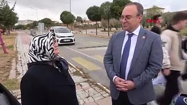 Sınıfa girdiğinde önce öğretmen sandılar ama meğer akıl hakikaten yaşta değil baştaymış!