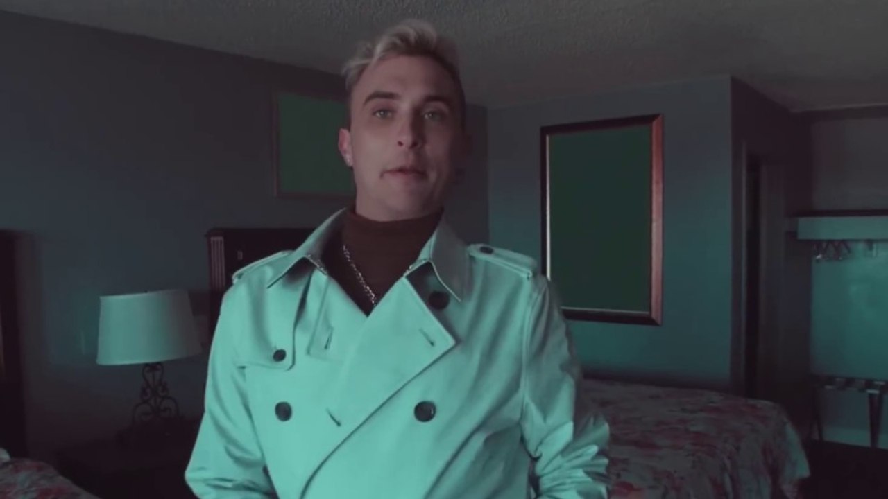 In Living for the Dead gehen fünf queere Menschen auf Geisterjagd