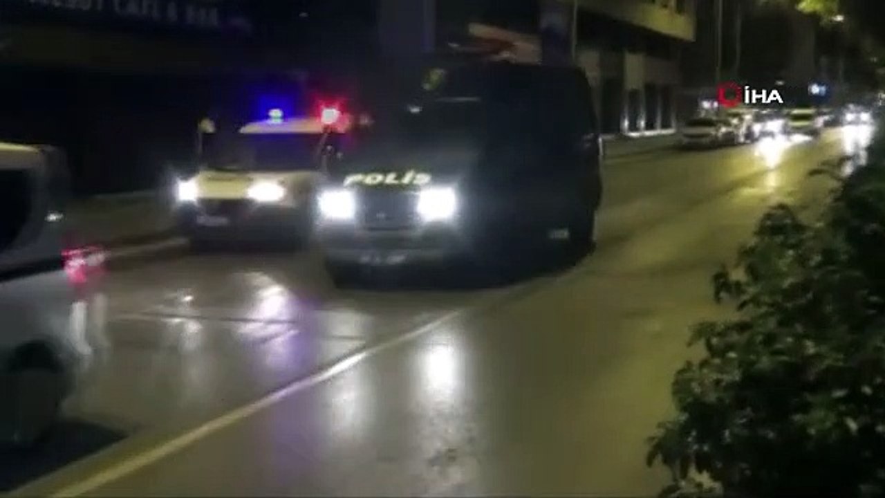 İzmir'de FETÖ operasyonu: 19 şüpheli gözaltına alındı