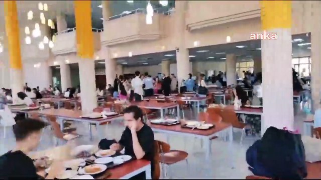Dokuz Eylül Üniversitesi Öğrencileri Yemek Zammını Protesto Etti