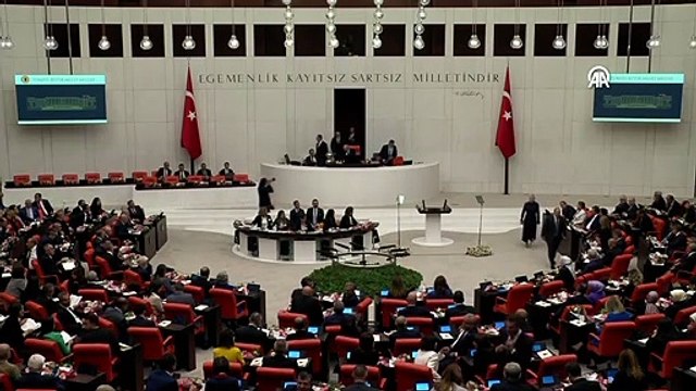 Ev kadınlarına emeklilik, taşerona kadro, evlenenlere faizsiz kredi! Torba yasada düğmeye basıldı