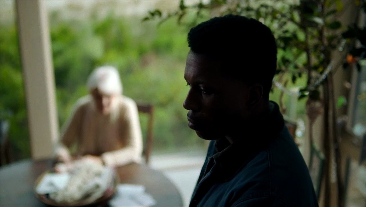 L'Exorciste - Dévotion EXTRAIT VO "Victor tente de trouver de l'aide pour sa fille auprès de Chris MacNeil"