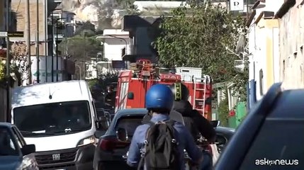 Скачать видео: Sisma Campi Flegrei, paura a Napoli: 