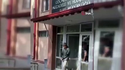 16 immigrants illégaux ont été arrêtés dans 3 cas différents de trafic d'immigrés à Sivas
