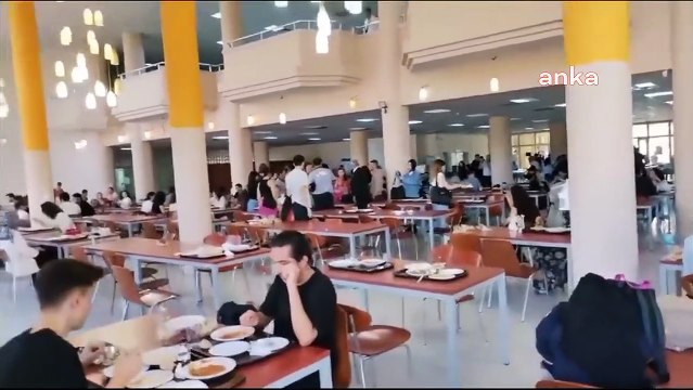 Dokuz Eylül öğrencileri 3 katına çıkan yemek fiyatlarını protesto etti