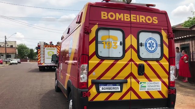 Mulher é socorrida após sofrer queda no Bairro São Cristóvão