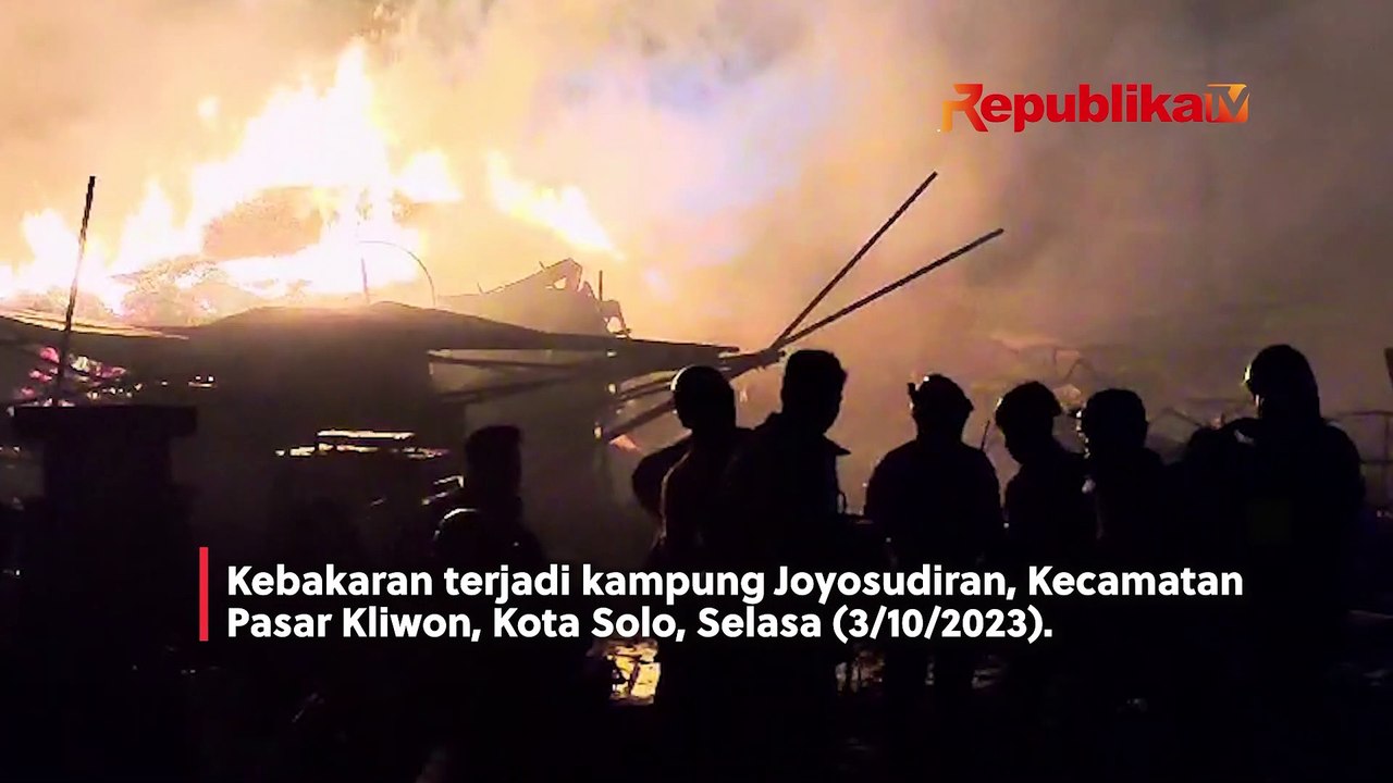 Video Saat Kebakaran Landa Pasar Kliwon Solo, 13 Rumah Ikut Terbakar