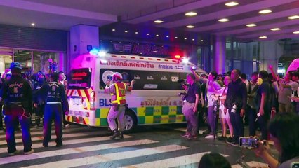 Download Video: Bangkok shopping mall evacuated after 'terrifying' and deadly shooting