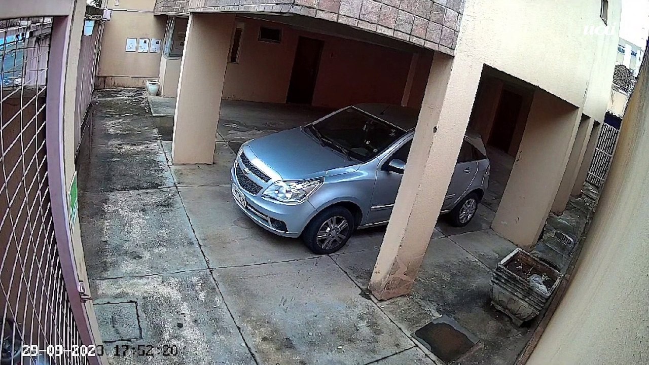 Mulher é agredida e baleada pelo ex, que estava com tornozeleira eletrônica