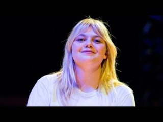 Louane régale ses abonnés avec son gros fail capillaire