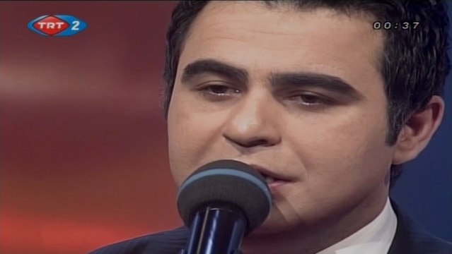 Alper Diler / Zil şal ve gül. Bu bahçede raksın bütün hızı