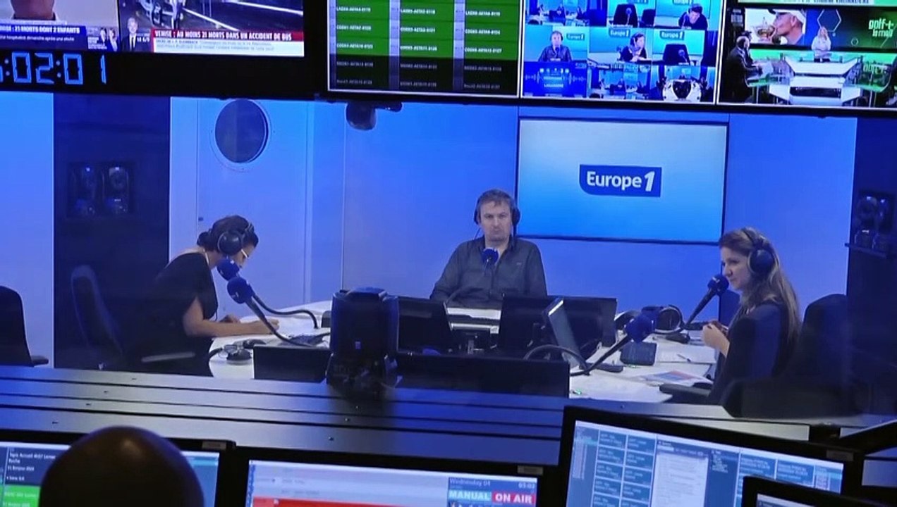 PORTRAIT - Jean-Pierre Elkabbach, vétéran du journalisme politique