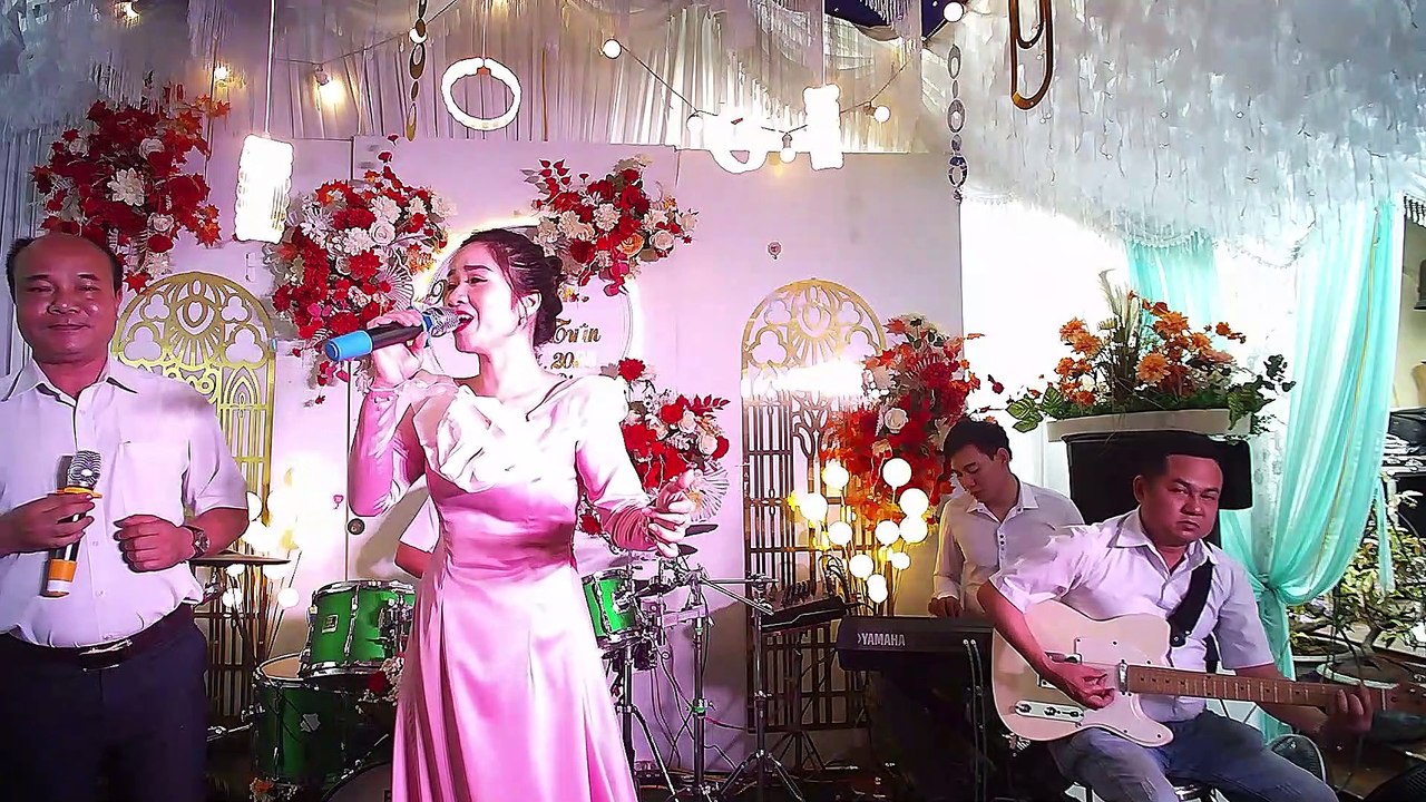 Lý giao duyên VMIX 2 camera in Đại Bái 0989604998