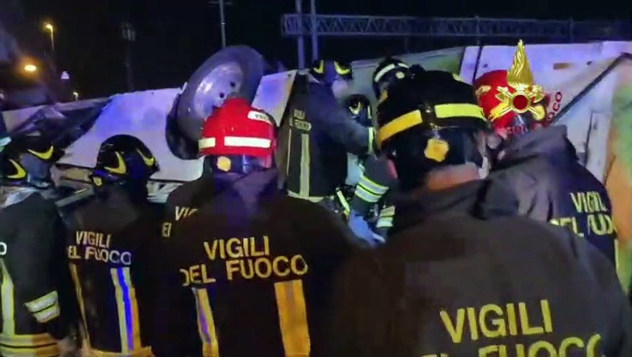 Tragödie in Venedig: 21 Tote bei Busunglück