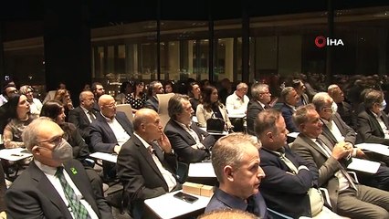 Hayati Odabaşı, directeur général de l'hôpital de Turquie, a reçu le prix du « responsable de santé le plus performant de l'année »