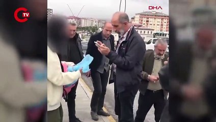 Başı açık fotoğrafının olduğu kimliği polislere göstermedi: 'Mahrem, dini kurallara uymak zorundasınız'