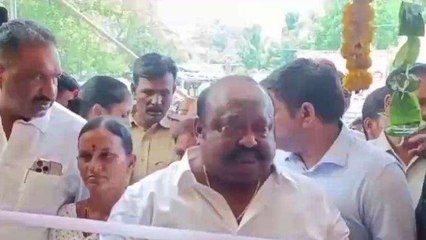 కరీంనగర్: ప్రతి మహిళకు బతుకమ్మ చీర అందే విధంగా చర్యలు