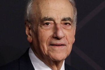 Le très célèbre journaliste politique Jean-Pierre Elkabbach a quitté ce monde : sa fille est une star de la série "Clem" !