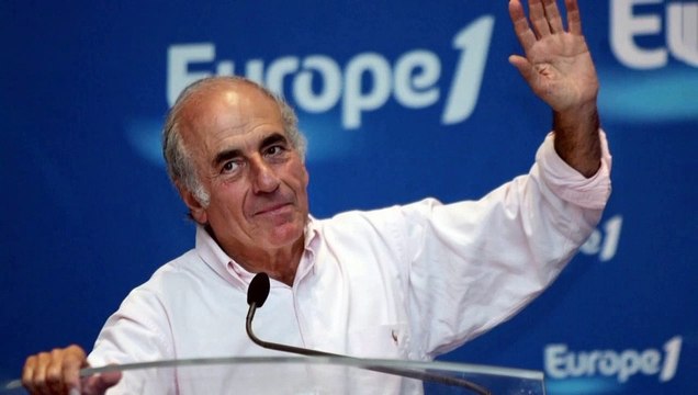 Décès de Jean-Pierre Elkabbach - Julien Dray fond en larmes durant son hommage sur Europe 1: C'était un grand frère