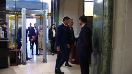 Pedro Sánchez se reúne con Yolanda Díaz en el Congreso