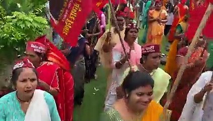 Video: वोट से लेंगे PM-CM, आरक्षण से लेंगे SP-DM... BJP के सहयोगी दल ने लगाया नारा