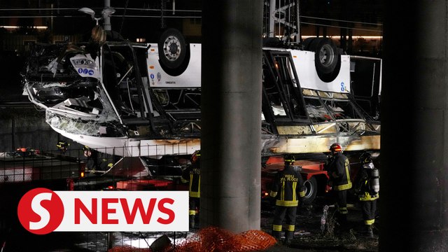 Driver may have fallen ill before fatal Venice bus crash that kills at least 21