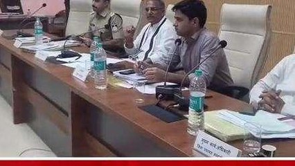 मंदसौर: जिला पंचायत में सांसद ने ली सभी विभागों की समीक्षा बैठक