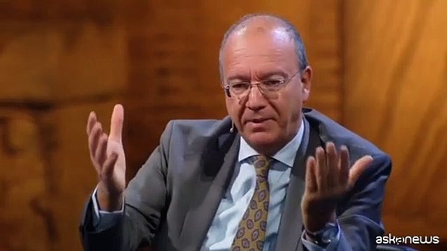 Scuola, Valditara: Ridare autorevolezza e centralit? ai docenti
