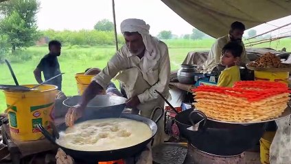 Mela Mein Milnain Wala Chicken Pakora - Naan Pakora - Dhood Jalebi - Shakarparay - Soji Ki Methai