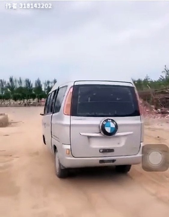 funni car - :)