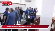 Zonguldak Ereğli'de Belediye meclisinde MHP'li üye CHP'li üyeye kafa attı