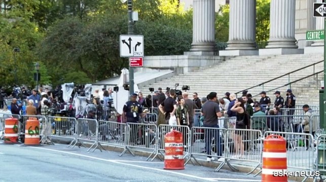 Terzo giorno in tribunale per Trump. Giudice impone silenzio stampa
