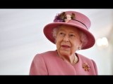 Queen 'had signal to alert aides if she needed to leave event' hours before hospital