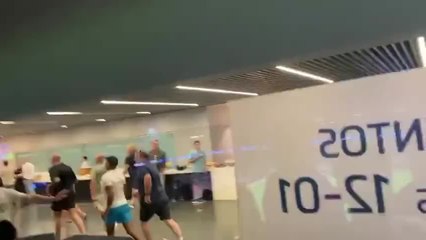 Pelea en la zona VIP del Metropolitano con aficionados del Feyenoord