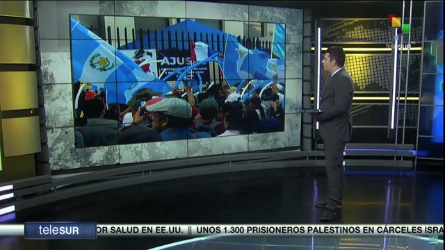 En Guatemala movimientos sociales se manifiestan frente al Ministerio Público
