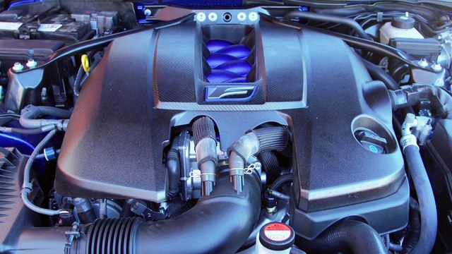 2015 BMW M4 vs. 2015 Lexus RC F: Head 2 Head Ep. 59