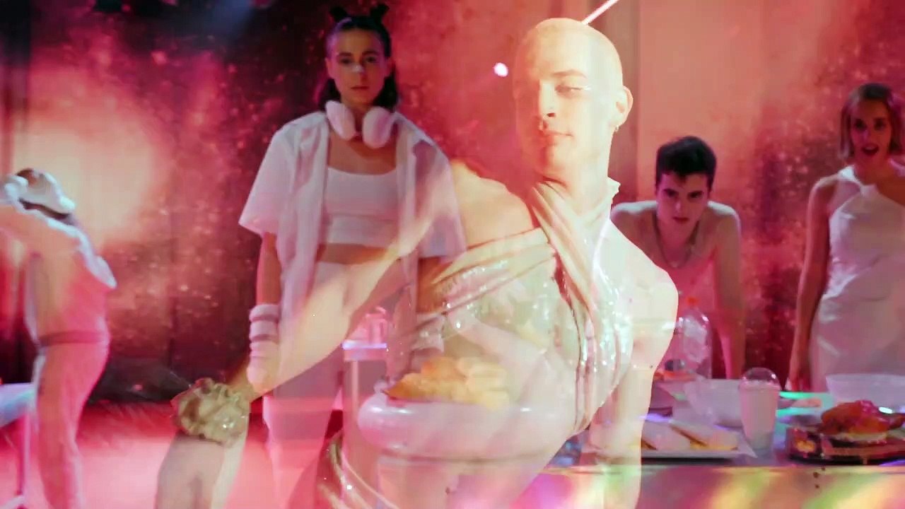 Trailer de 'L’última f**ing nit (o la festa de Zeus i Hera)'