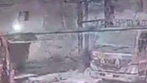 गाजियाबाद: जर्जर दीवार भरभरा कर गिरी, महिला हुई घायल