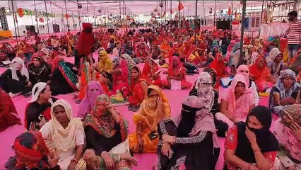 मजदूरों का हर कोई शोषण कर रहा, अब नहीं होगा बर्दाश्त